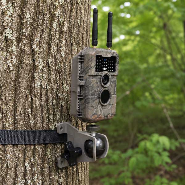 Heavy Duty Swivel Mount bracket for trail cameras